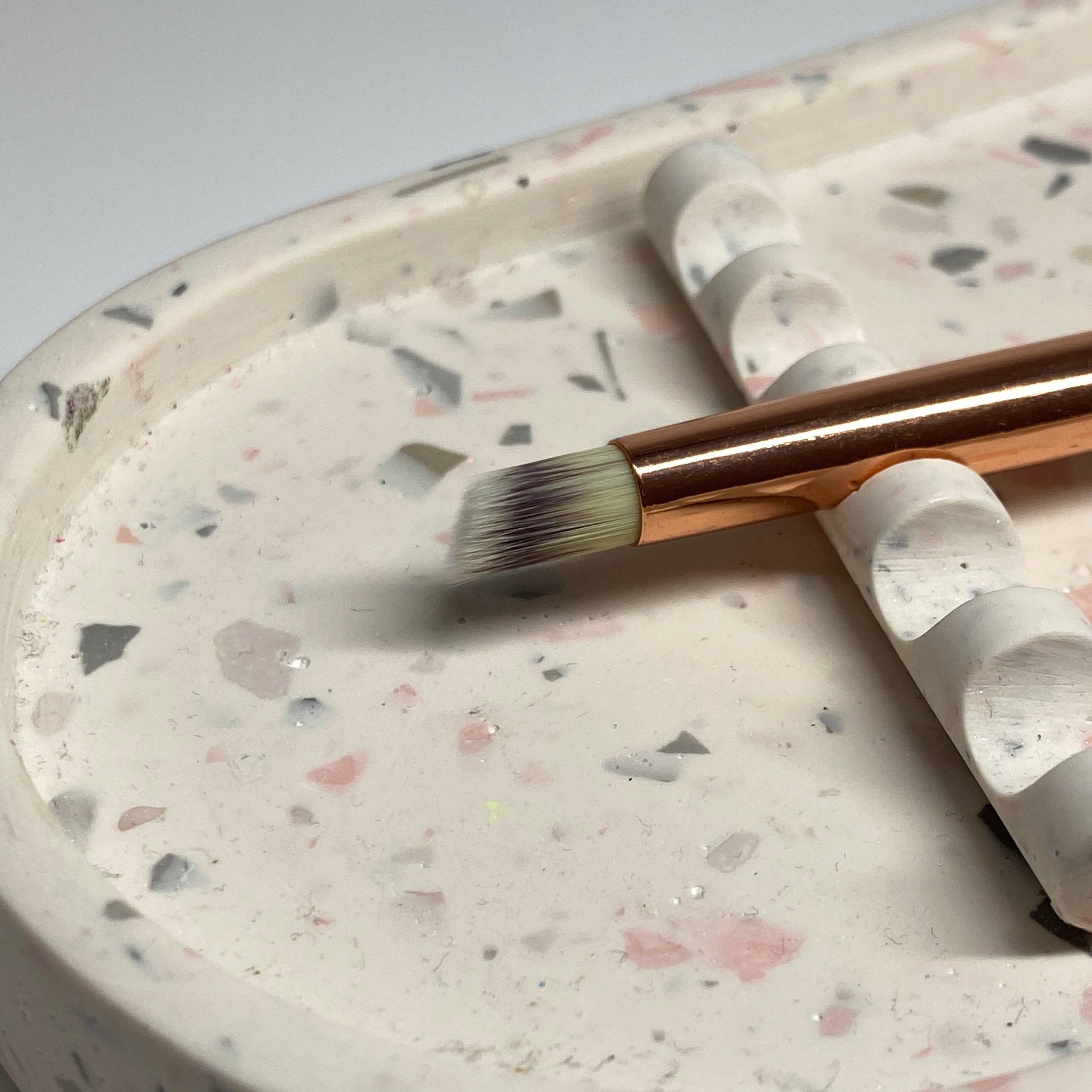 Smudge Brush - Precision Fluffy