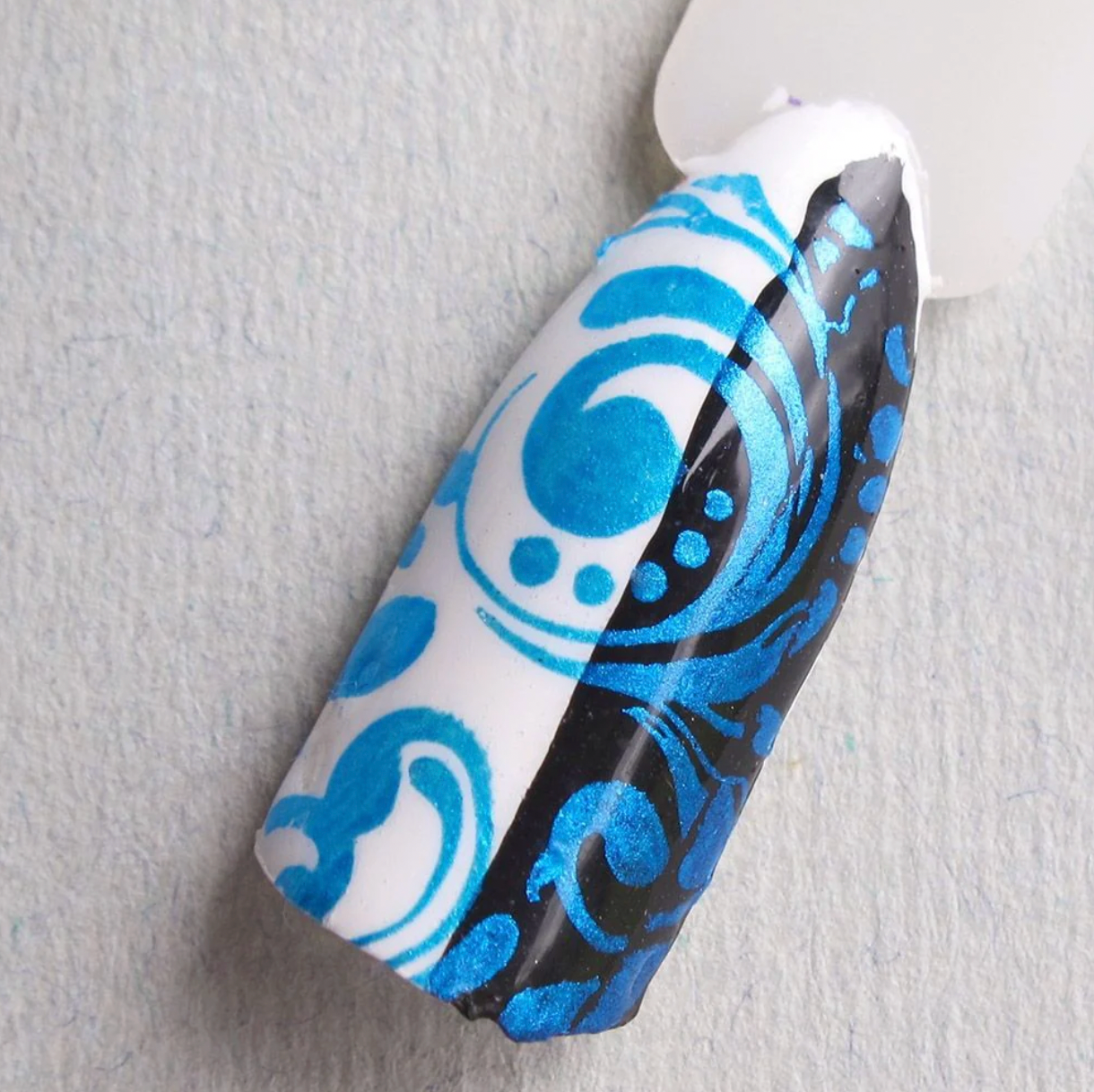 Blue-tiful -  Hit The Bottle